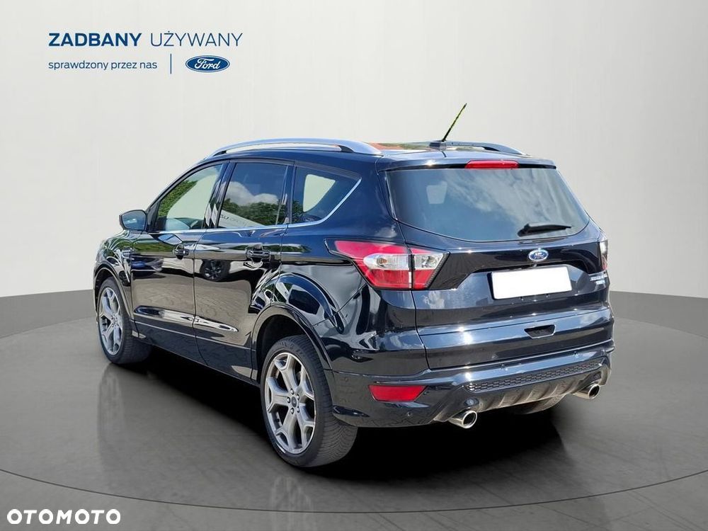 Ford Escape 2.0 EcoBoost AWD Titanium - 12