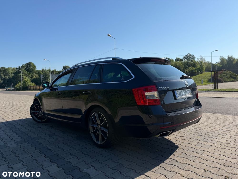 Skoda Octavia 2.0 TDI RS DSG - 3
