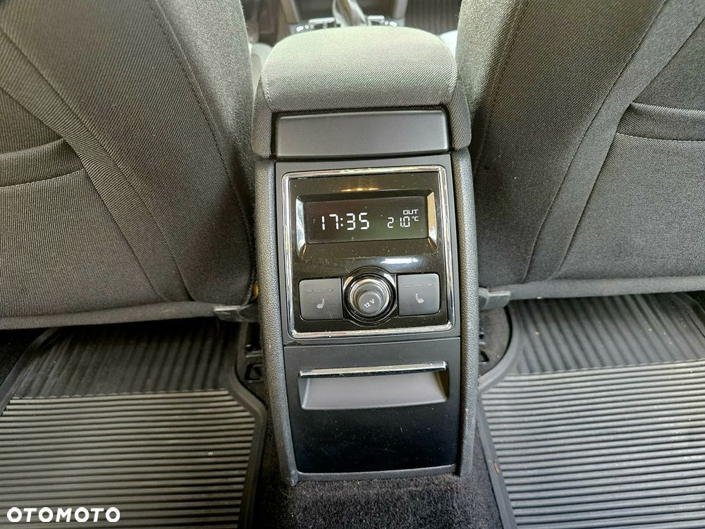 Skoda Superb - 11