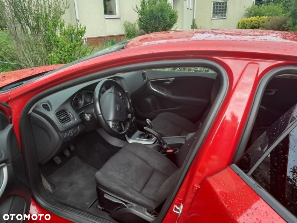 Volvo V40 D2 Momentum - 7