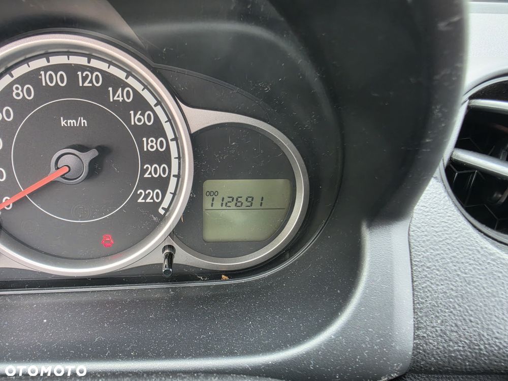 Mazda 2 - 5