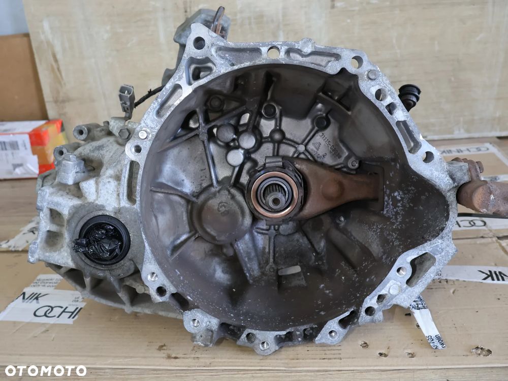 TOYOTA AURIS 1 I 1,6 DUAL VVTI 124KM 06-09 SKRZYNIA 5 BIEGÓW MANUAL 31115-02020 - 1