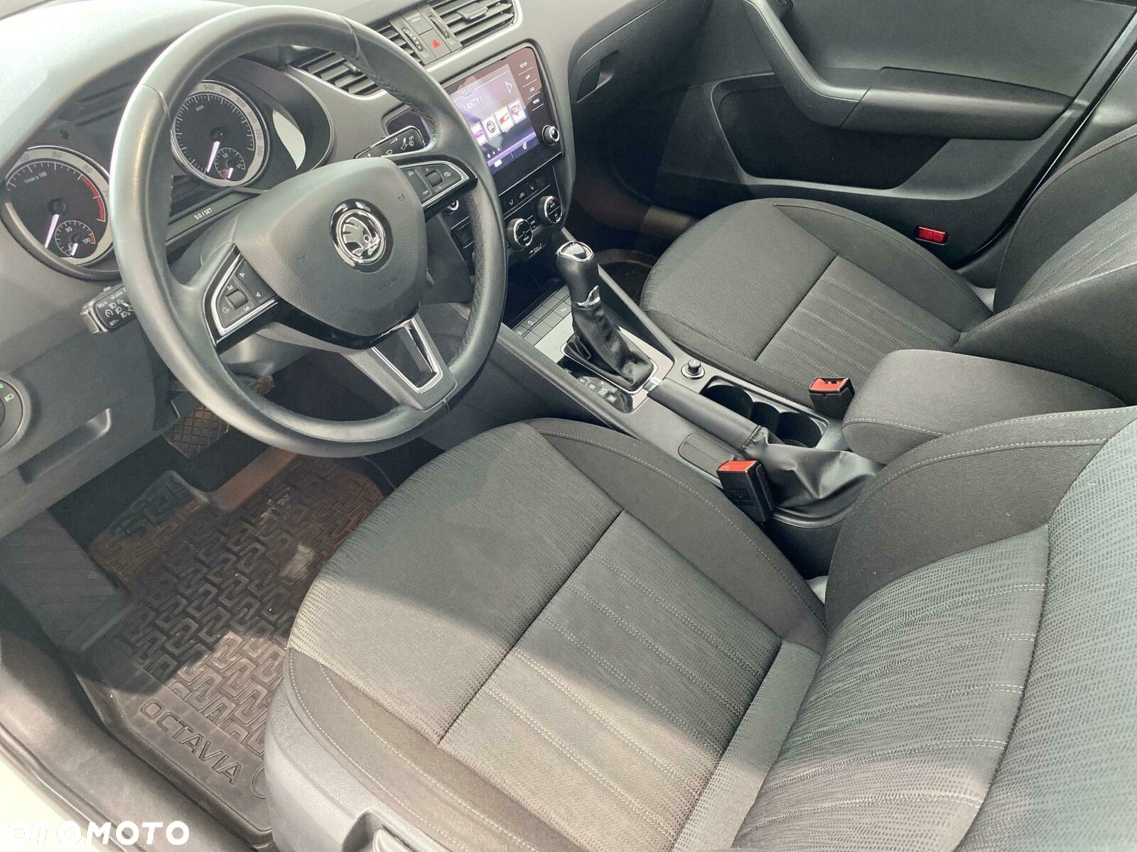 Skoda Octavia 1.5 TSI ACT Style DSG - 11