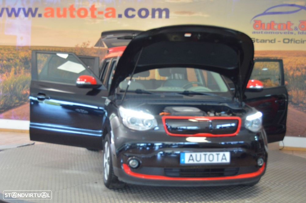 Kia e-Soul EV - 8