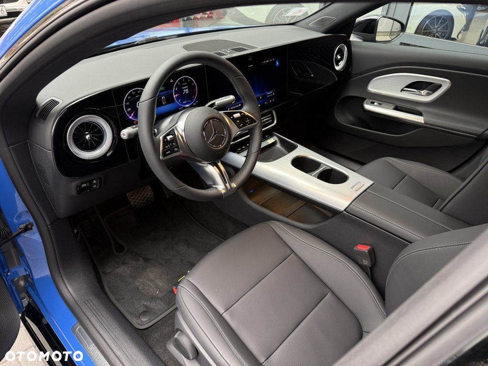 Mercedes-Benz CLA - 5