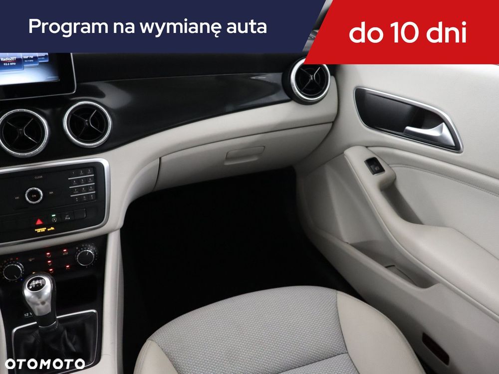 Mercedes-Benz CLA - 10
