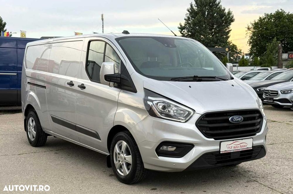 Ford TRANSIT CUSTOM - 13