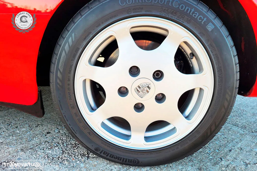 Porsche 944 Turbo S - 11