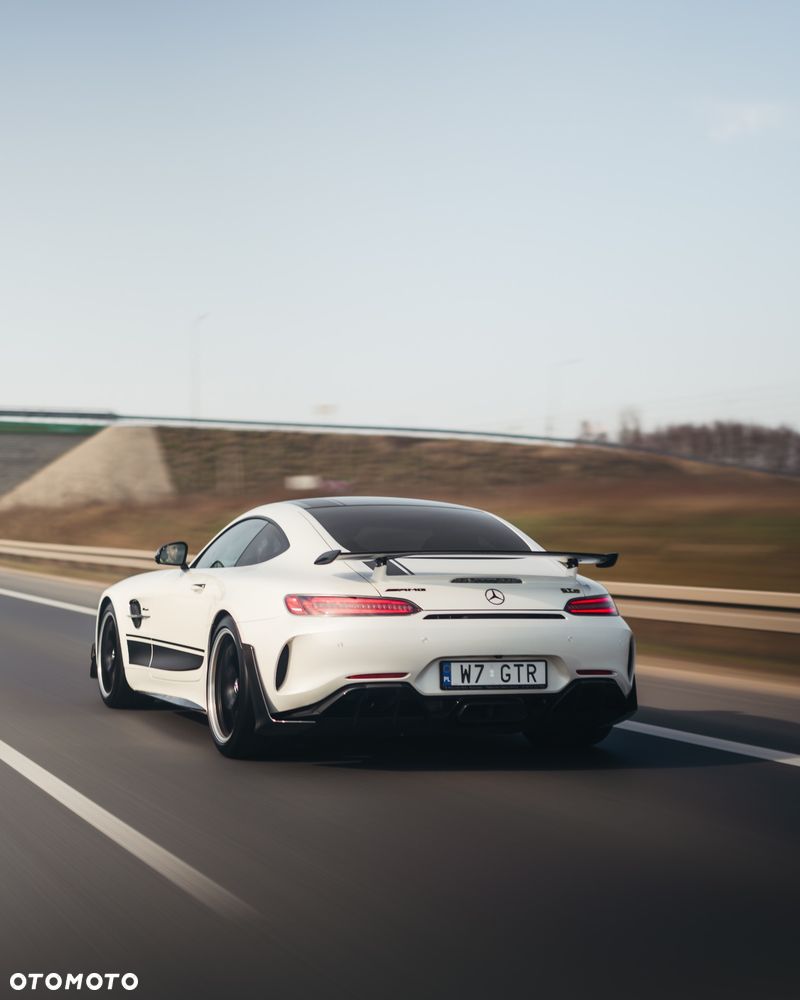 Mercedes-Benz AMG GT R - 3