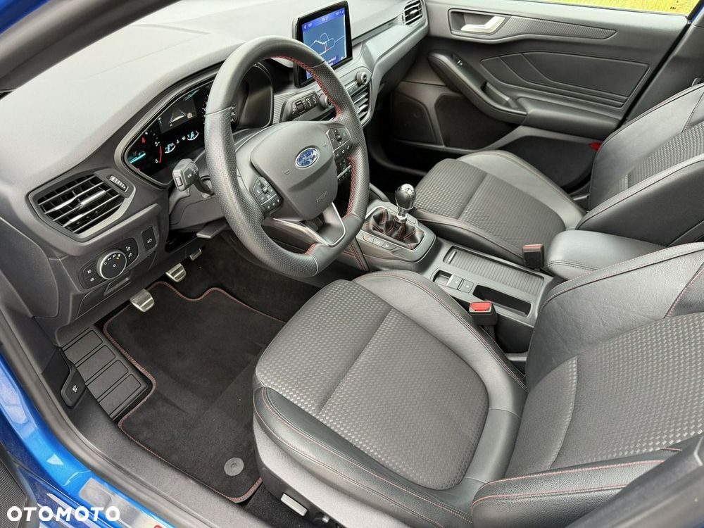 Ford Focus 1.5 EcoBlue Start-Stopp-System ST-LINE X - 9