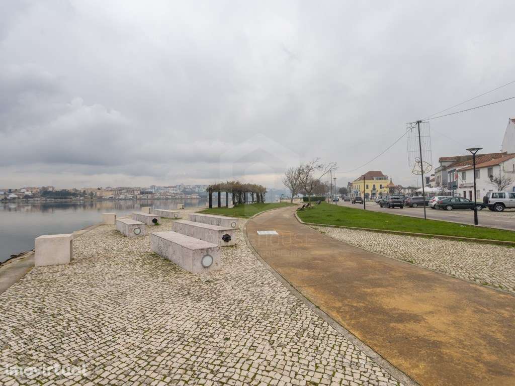 Loja em Amora frente ao rio - Grande imagem: 5/32