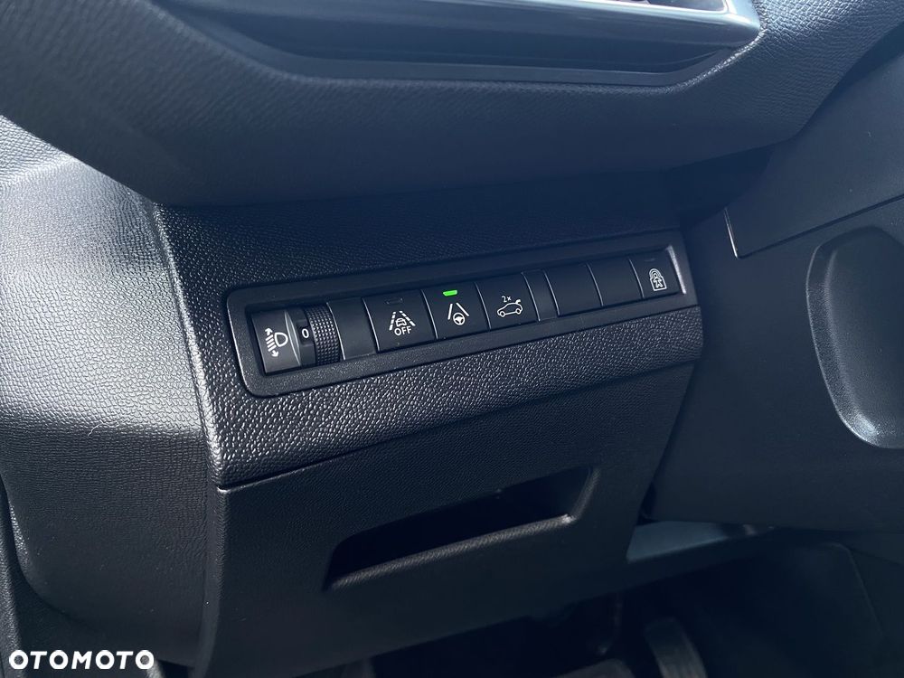 Peugeot 5008 1.5 BlueHDi Allure Pack S&S EAT8 - 22