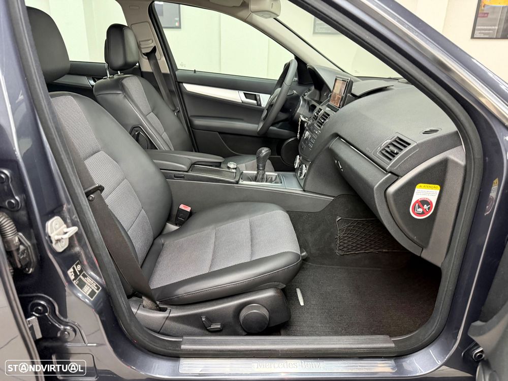 Mercedes-Benz C 220 CDi Avantgarde - 23