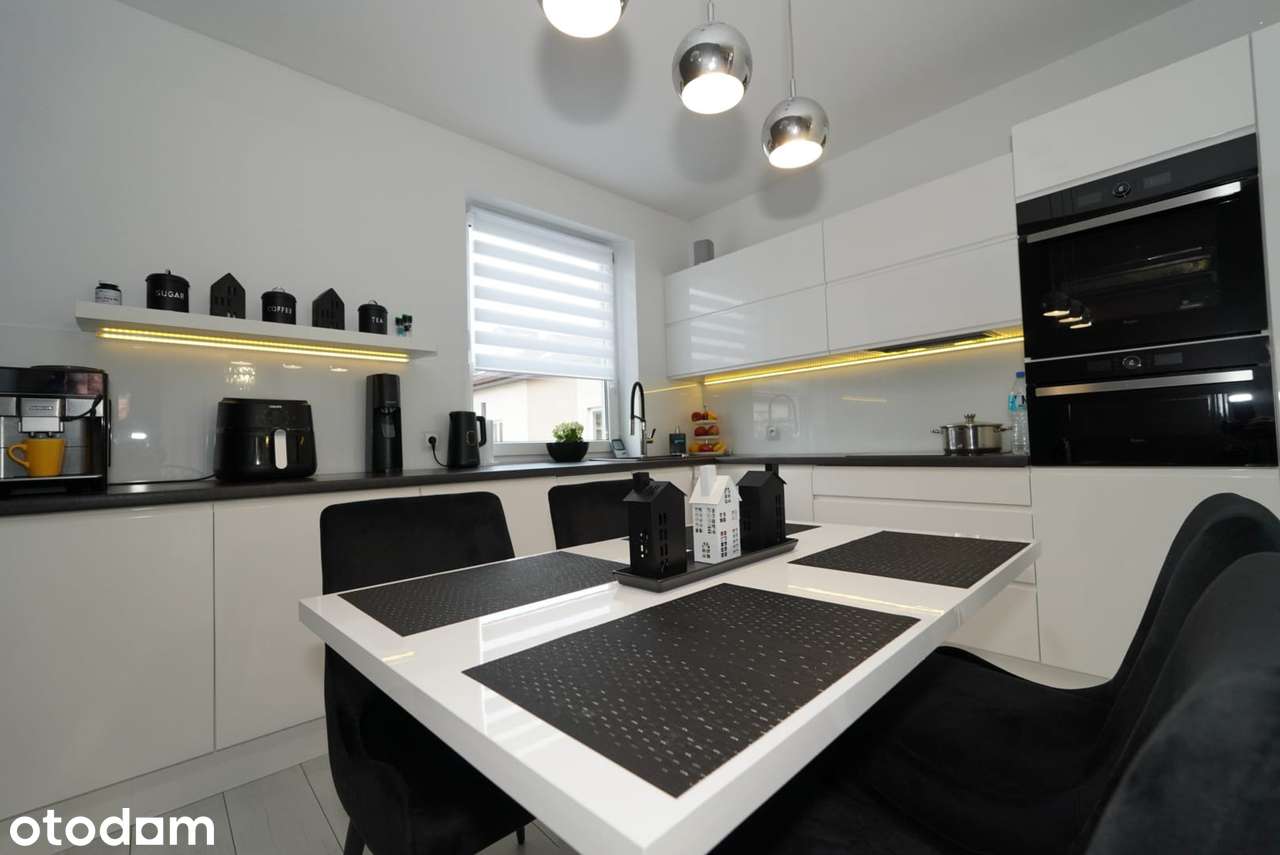 Ekskluzywny apartament dwupoziomowy z pełnym wyposażeniem,2 balkony
