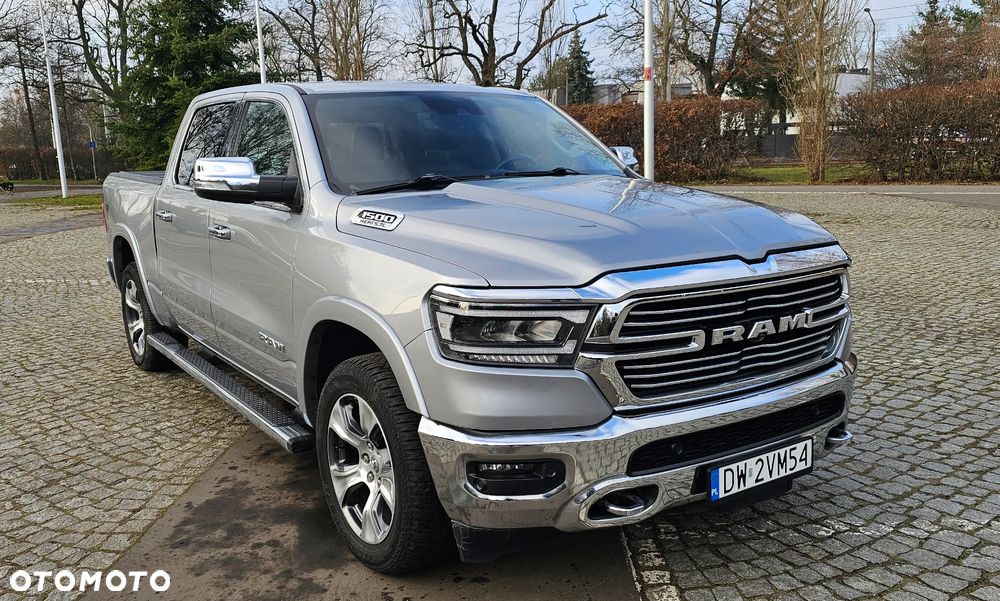 RAM 1500 5.7 Crew Cab Laramie - 17