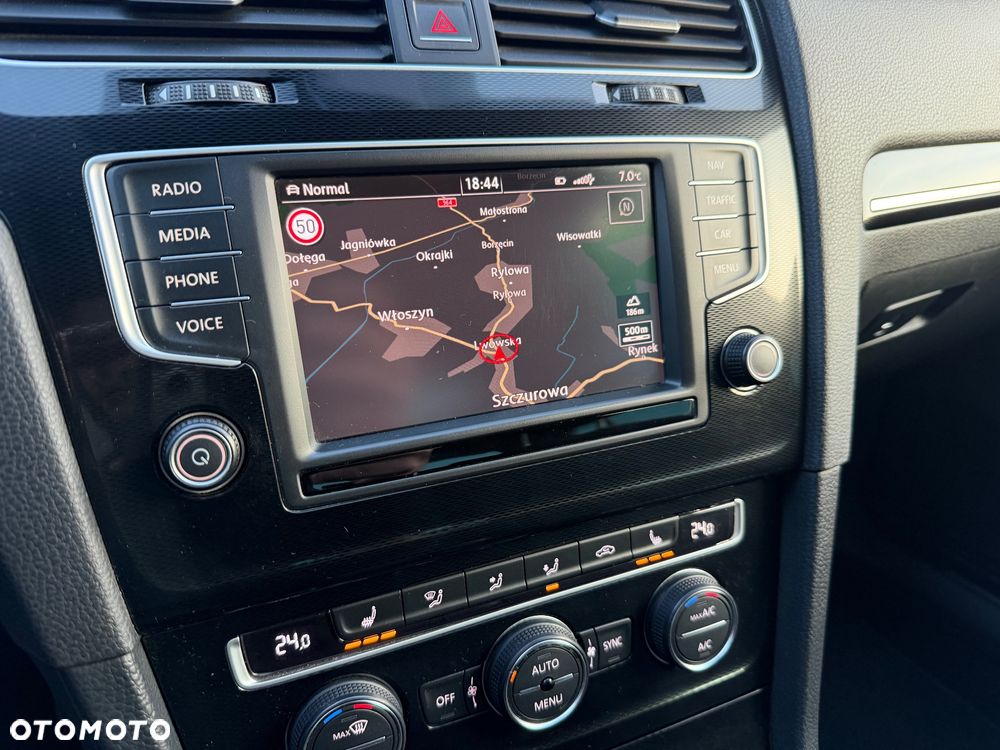 Volkswagen Golf - 30