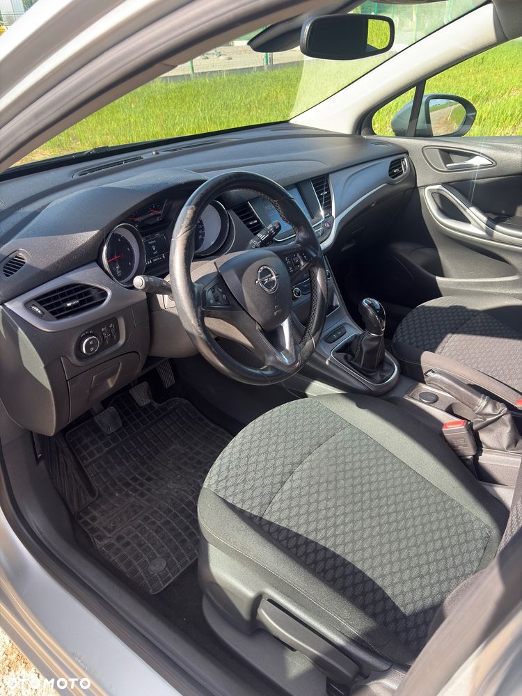 Opel Astra 1.6 CDTI Cosmo - 10