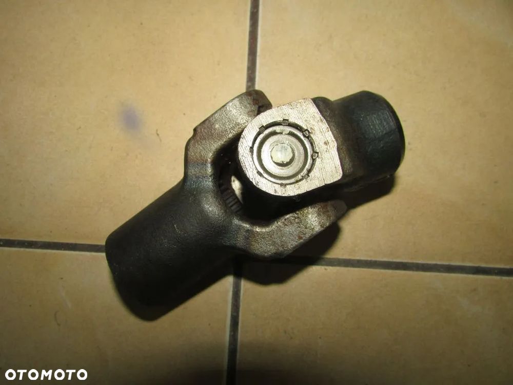 Suzuki VS 600 Intruder przegub krzyżak kardana - 2