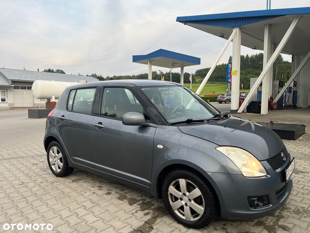 Suzuki Swift 1.3 GS / Premium 4WD - 1