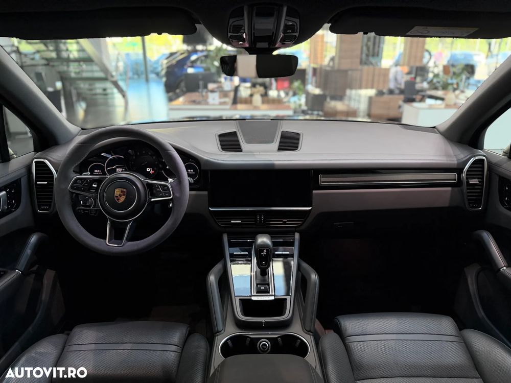 Porsche Cayenne Standard - 28