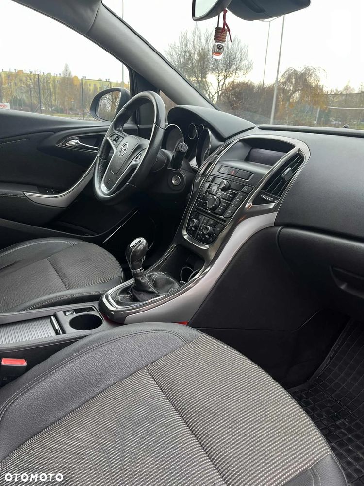 Opel Astra 1.4 Turbo Cosmo - 12