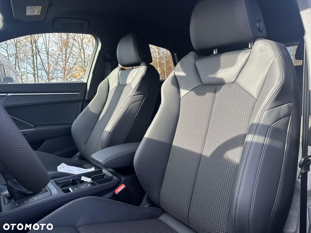 Audi Q3 Sportback - 13