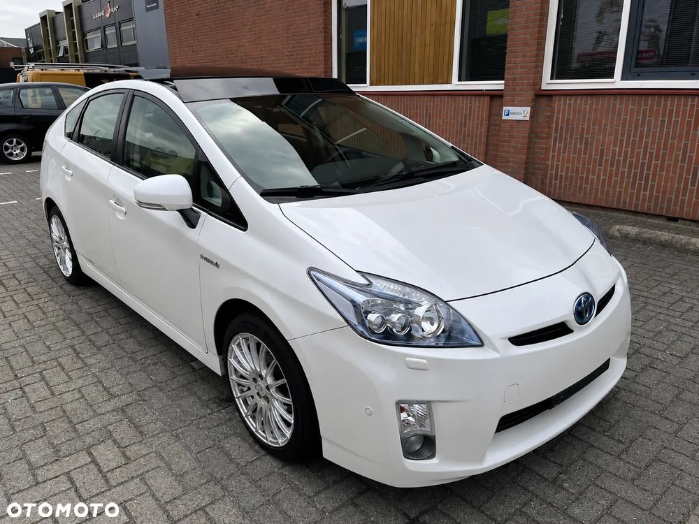 Toyota Prius - 3