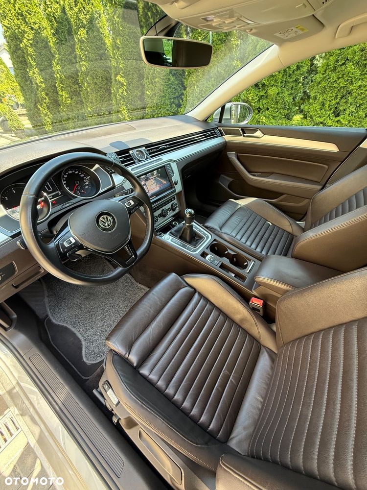 Volkswagen Passat 2.0 TDI BMT Highline - 10