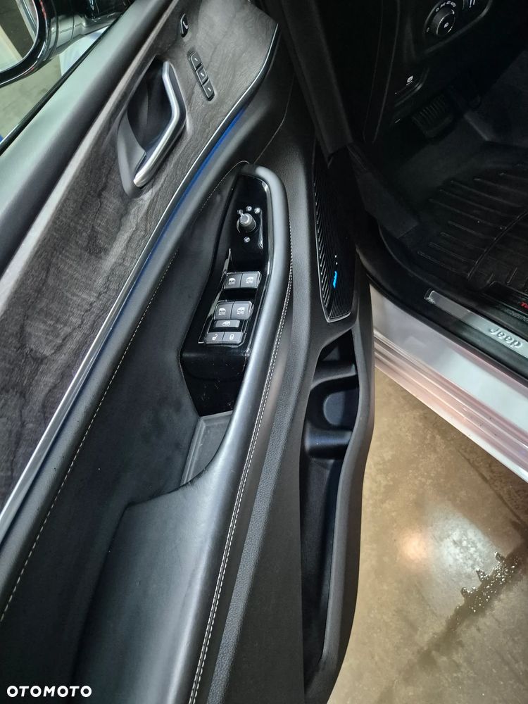 Jeep Grand Cherokee 3.6 V6 Pentastar 4WD Automatik Overland - 3