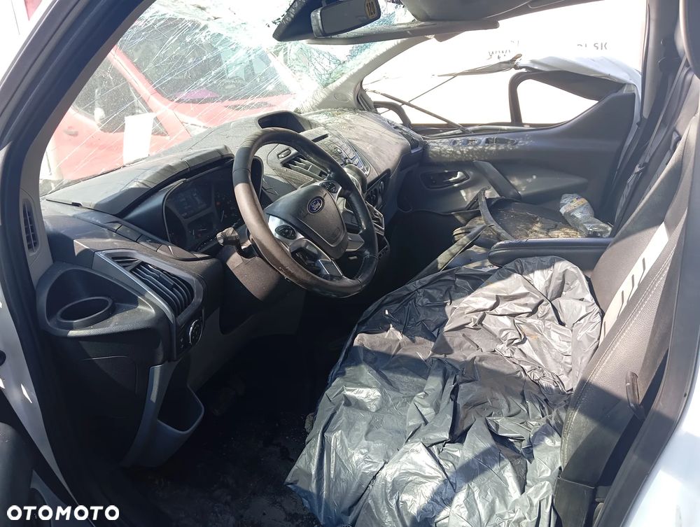 Ford Custom sport - 3