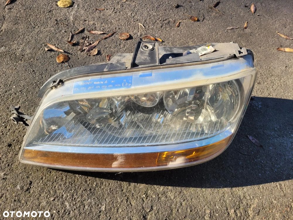 Lampy przednie Fiat Idea/ Multipla - 2