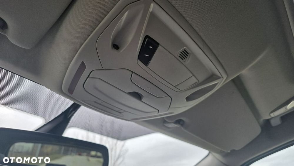 Ford S-Max - 16