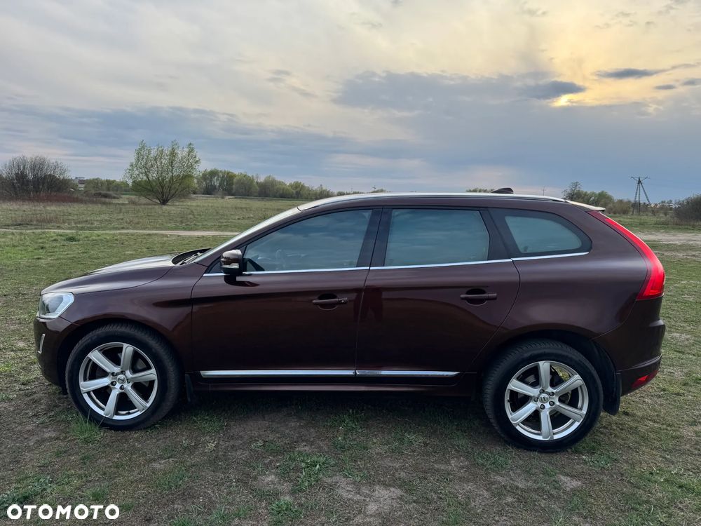 Volvo XC 60 2.4D AWD Summum - 8