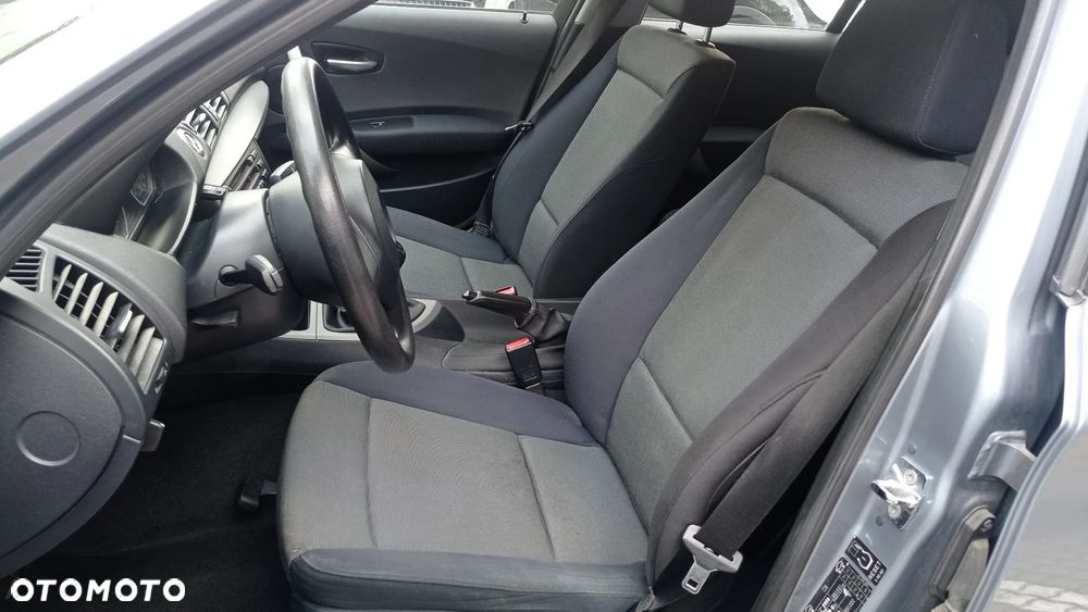 BMW Seria 1 - 33