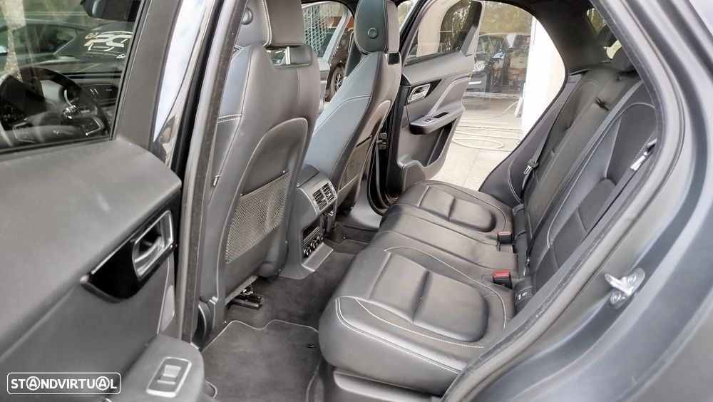 Jaguar F-Pace 2.0 i4D R-Sport AWD Aut. - 11