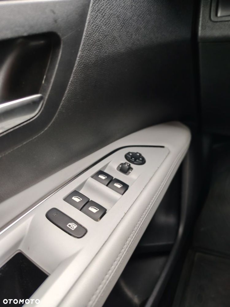 Peugeot 3008 1.2 PureTech GPF Allure S&S - 14