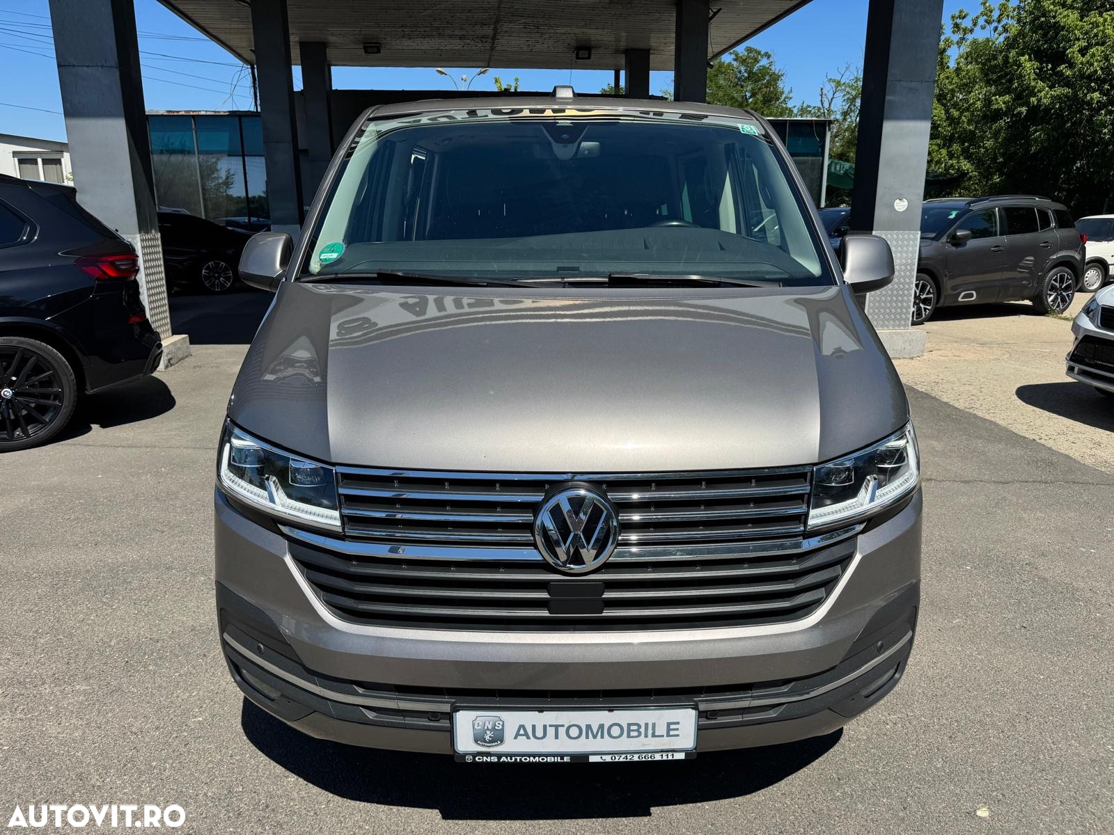 Volkswagen Multivan - 27