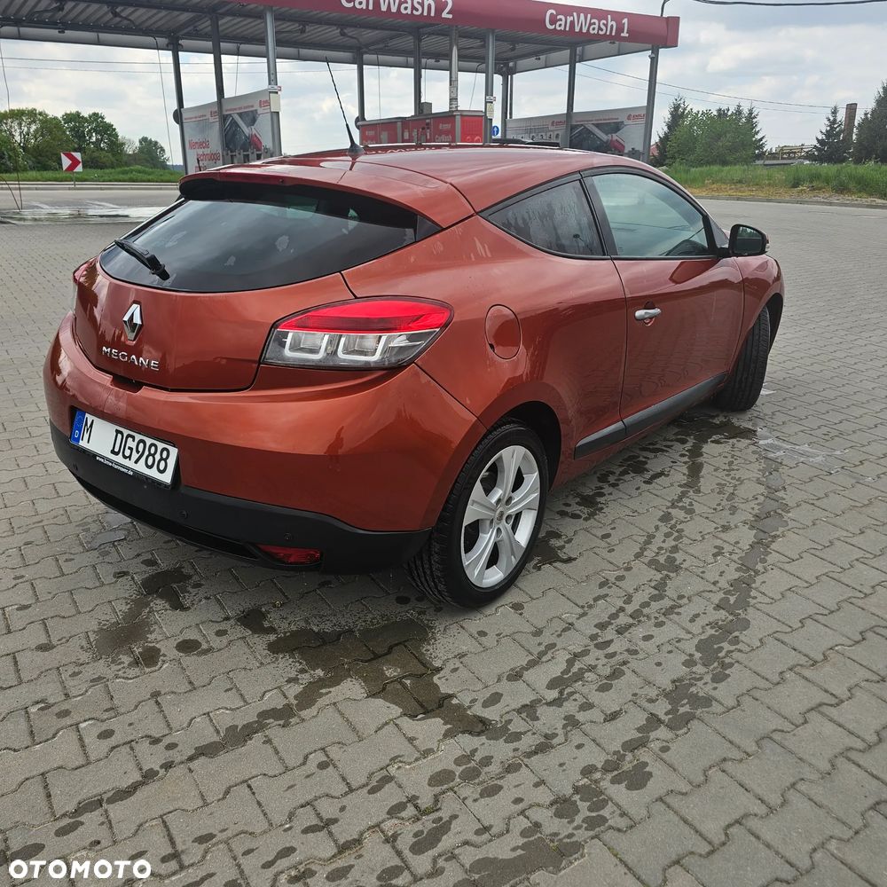 Renault Megane 1.6 Dynamique - 8