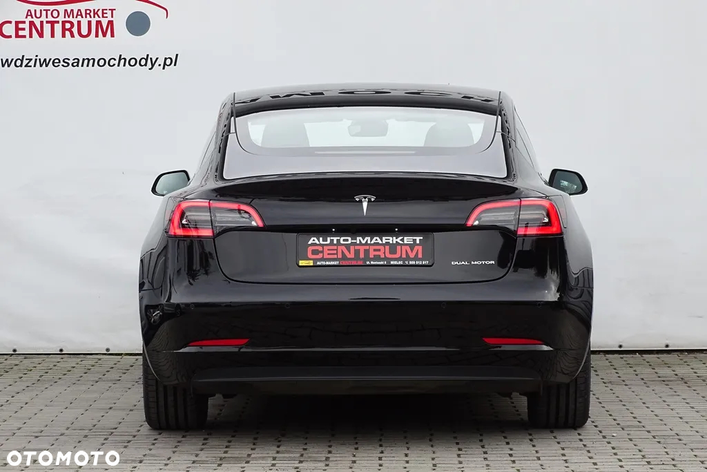 Tesla Model 3 Langstreckenbatterie Allradantrieb Dual Motor - 12
