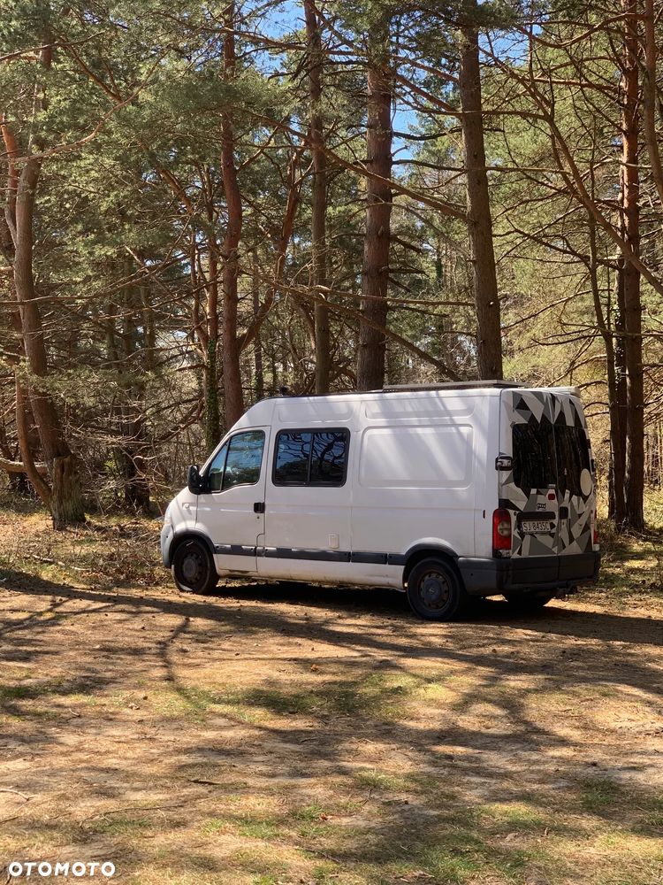 Nissan Interstar - 1