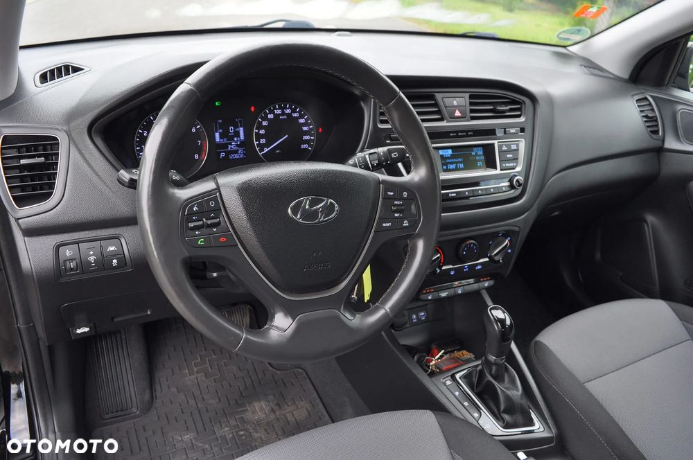 Hyundai i20 1.4 Automatik Style - 18