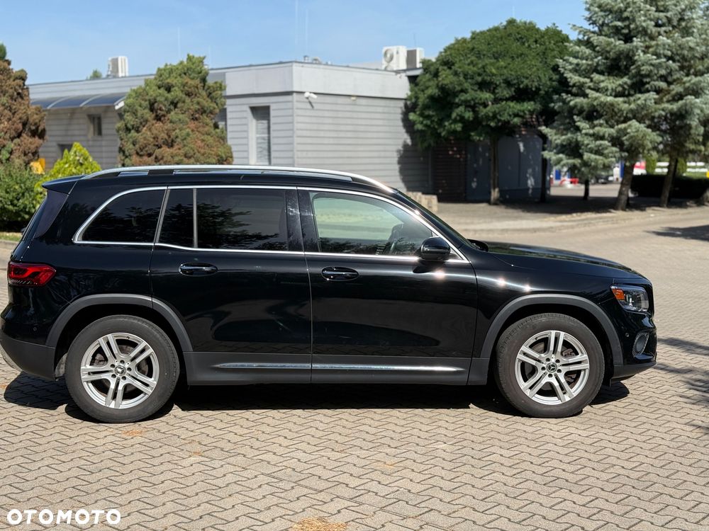 Mercedes-Benz GLB - 13