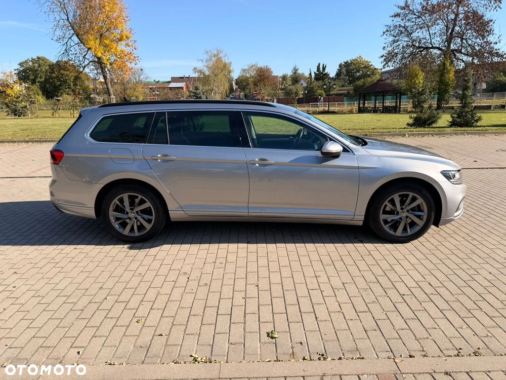 Volkswagen Passat 2023 photo 3