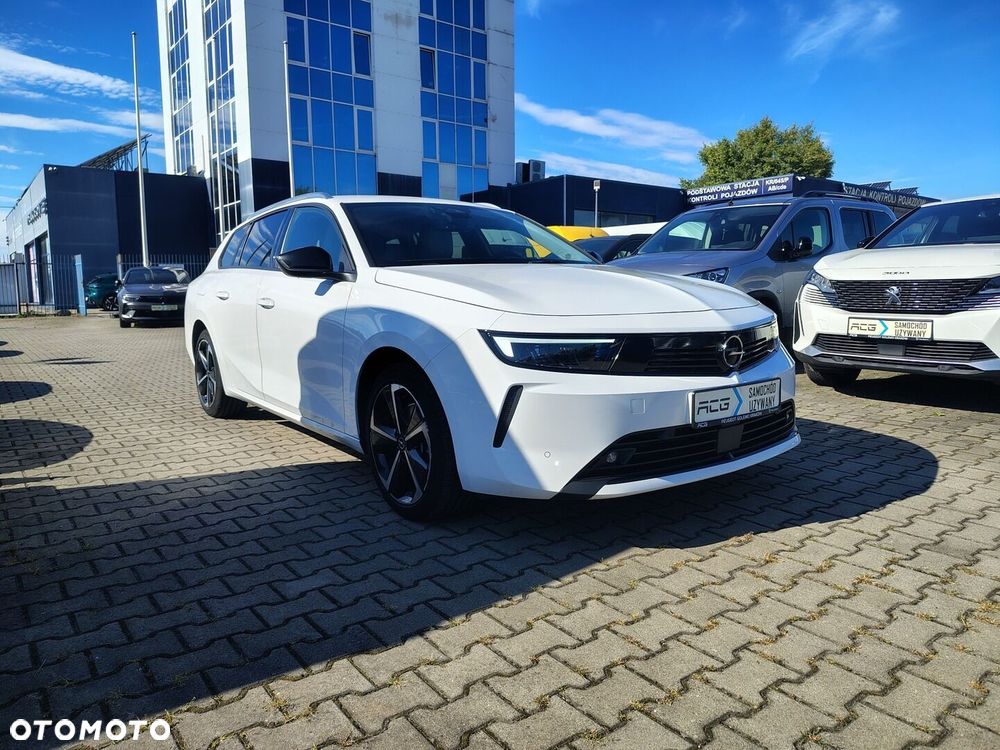 Opel Astra 1.2 Turbo Elegance - 1