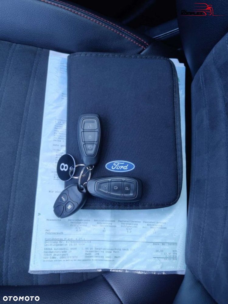 Ford Kuga - 40
