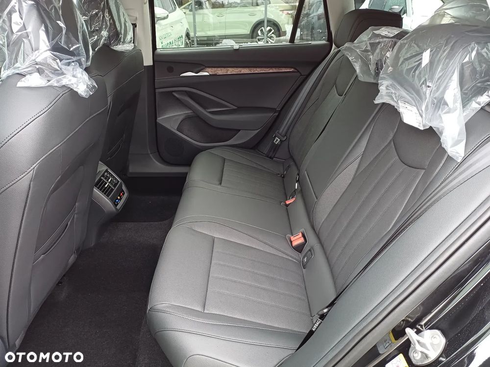 Skoda Superb 2.0 TDI SCR 4x4 L&K DSG - 23