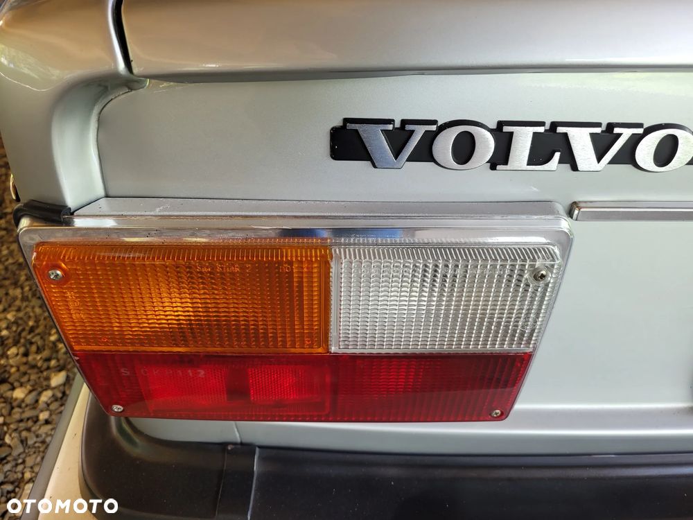 Volvo Seria 200 - 24