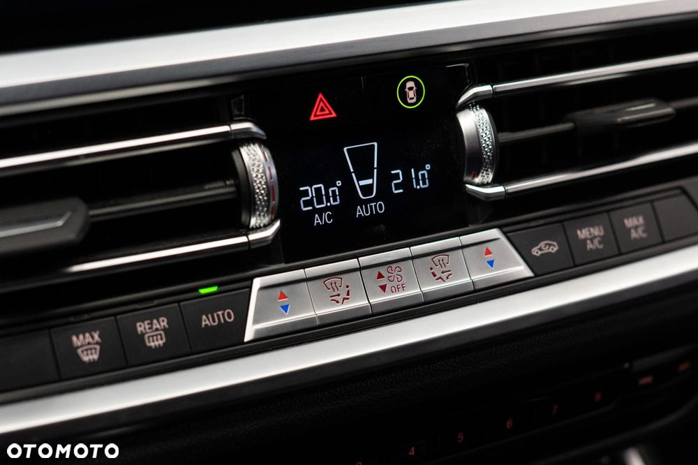 BMW Seria 3 320i Sport Line - 19