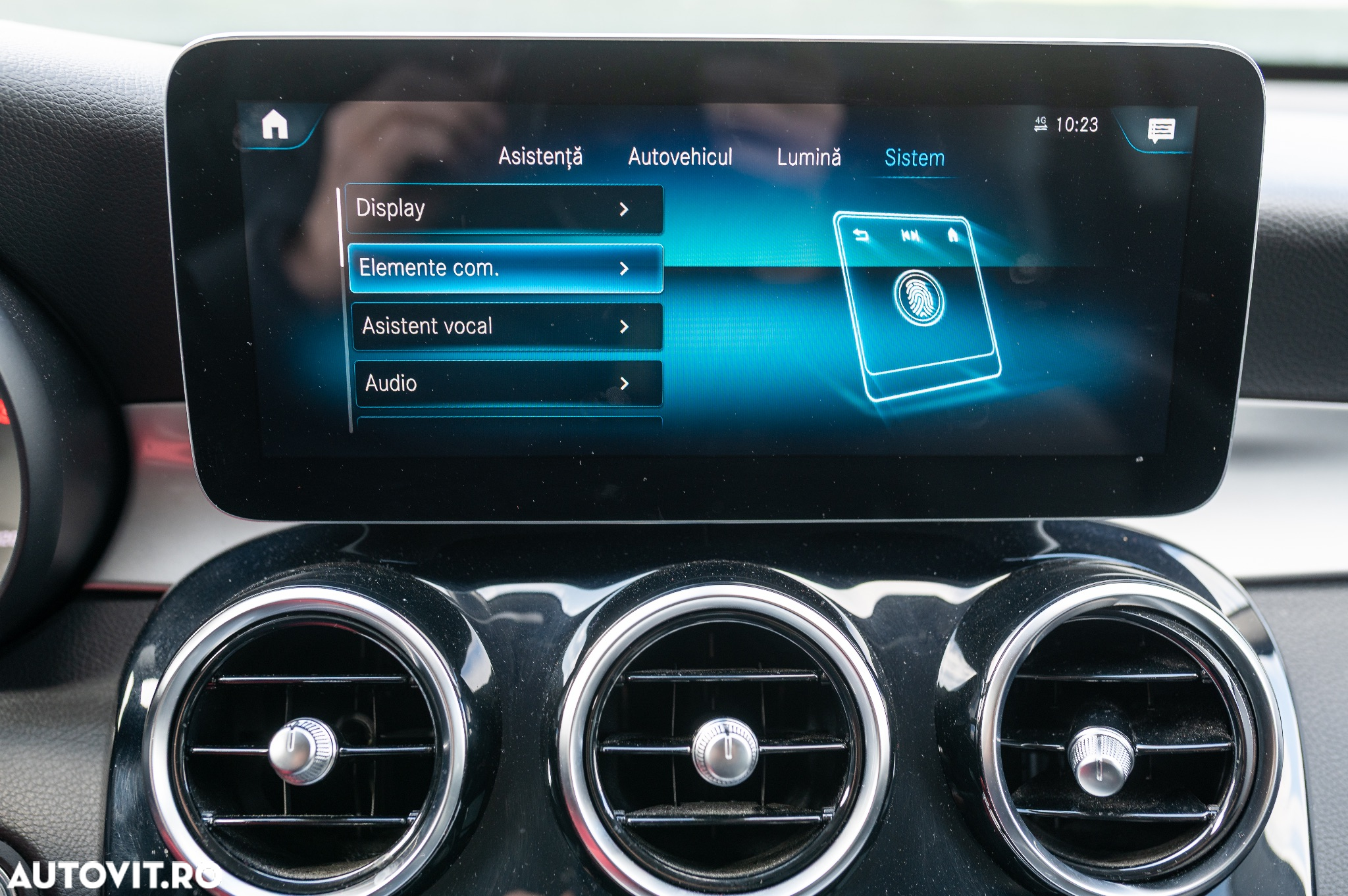 Mercedes-Benz GLC 220 d 4Matic 9G-TRONIC - 29