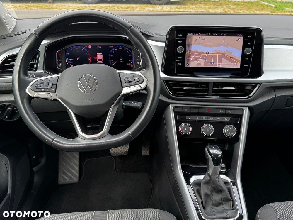 Volkswagen T-Roc 1.5 TSI ACT OPF DSG IQ.DRIVE - 32